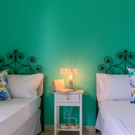 Casa Pintada Porto Pino, 500 Mt To Southsardiniaholidays * 포르토 피노