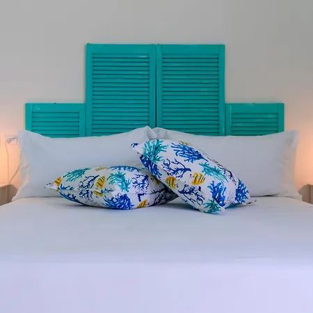 Casa Pintada Porto Pino, 500 Mt To Southsardiniaholidays