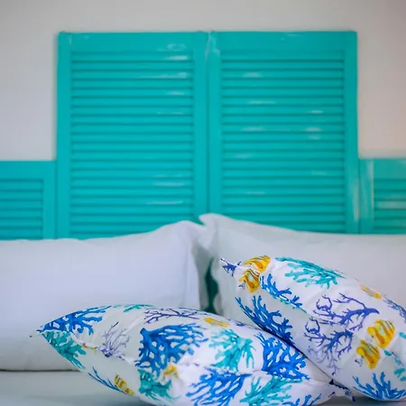 Casa Pintada, 400m To