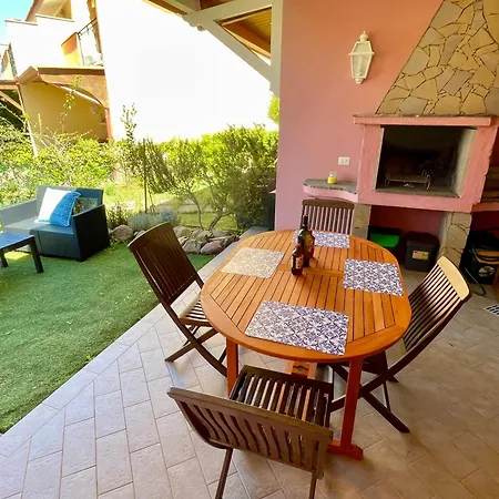 펜션 Casa Pintada Porto Pino, 500 Mt To Southsardiniaholidays