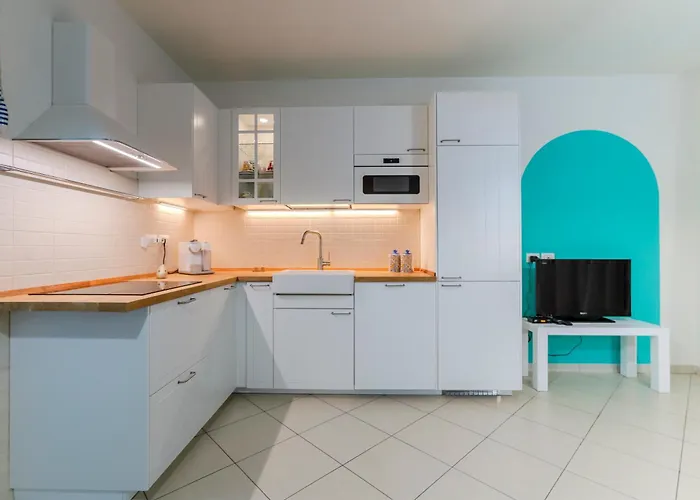 Casa Pintada Porto Pino, 500 Mt To Southsardiniaholidays Tatil Evi