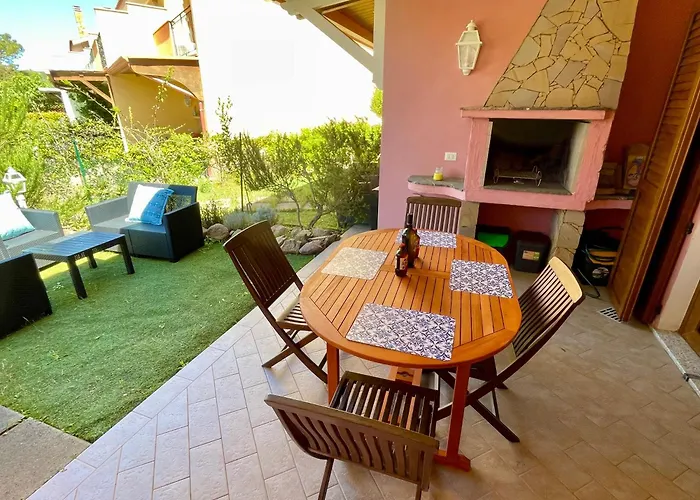 Tatil Evi Casa Pintada Porto Pino, 500 Mt To Southsardiniaholidays